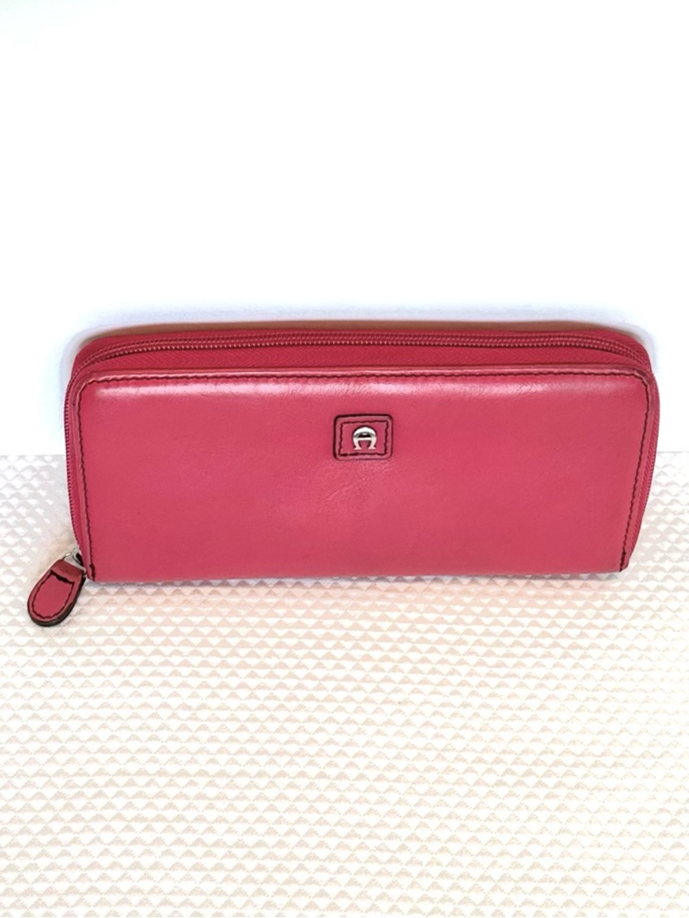 Etienne Aigner Hot‎ Pink Zip-Around Leather Wallet Perfect Size